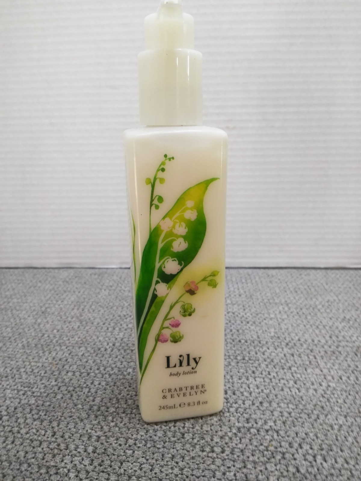 NEW Crabtree & Evelyn Lily Body Lotion 8.3 oz (RETIRED) | eBay