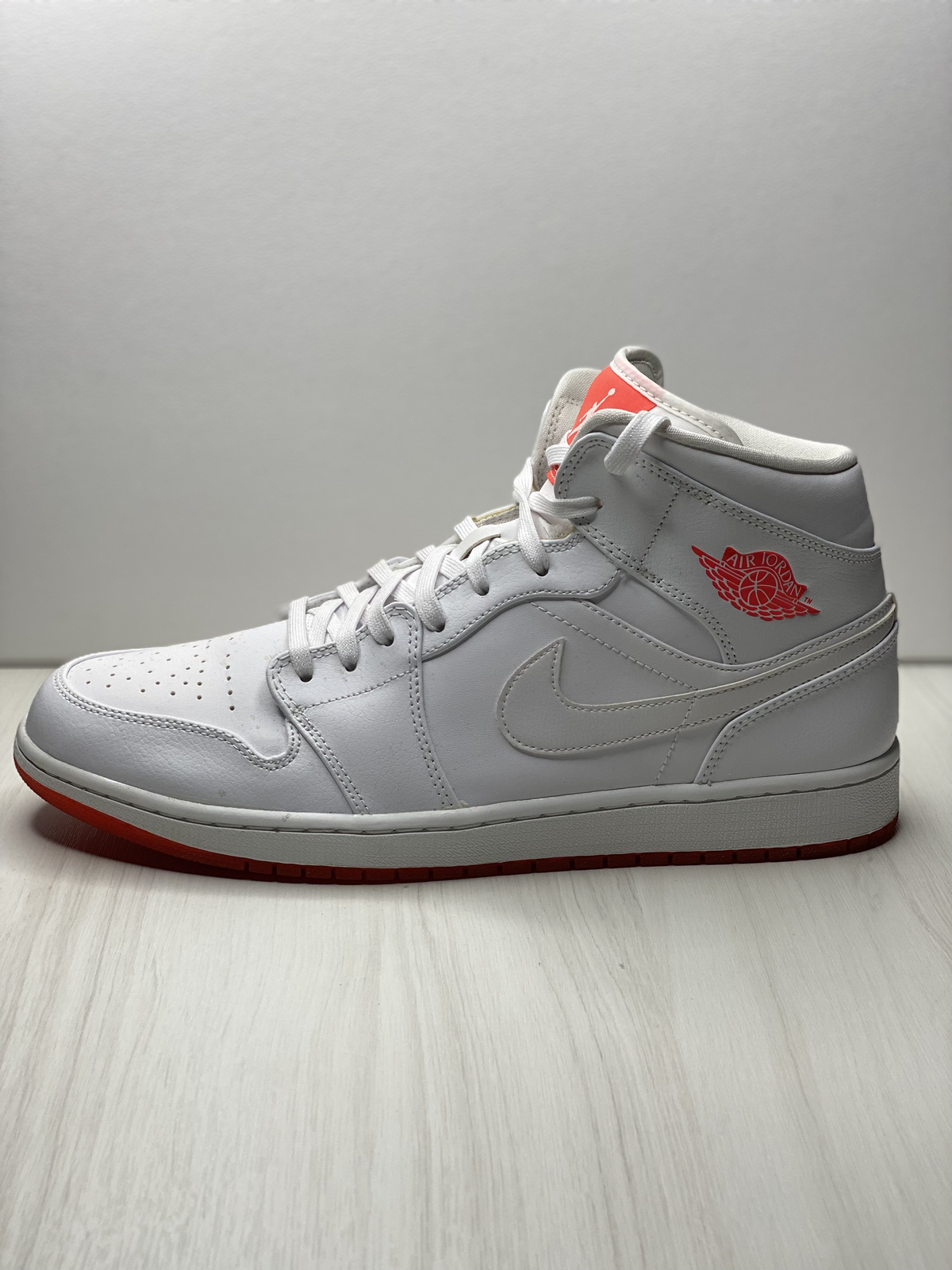シューズ(男性用) NIKE AIR JORDAN 1 MID \"INFRARED 23\" 27.0 Jordan Air Jordan 1 Mid 