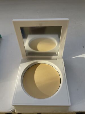 Ofra Cosmetics - Pressed Banana Powder - 10g