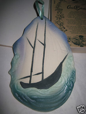 ONE OFF STUDIO HANDMADE BOXED TRIVET/WALL HANGING-MADE IN CANADA-ORIG. $18-NICE