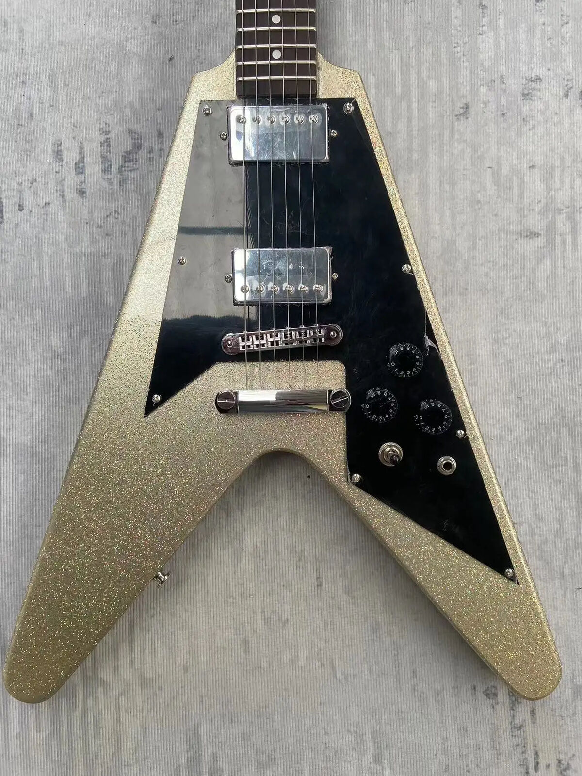 Factory Customized Electric Guitar Fly V, Metallic Sparkle