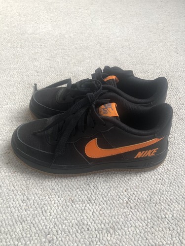 NIKE AIR FORCE 1 LV8 5 (GS) GORE-TEX BLACK ORANGE SZ 4Y NIKE AIR FORCE 1 LV8 5 (GS) GORE-TEX BLACK ORANGE SZ 4Y
