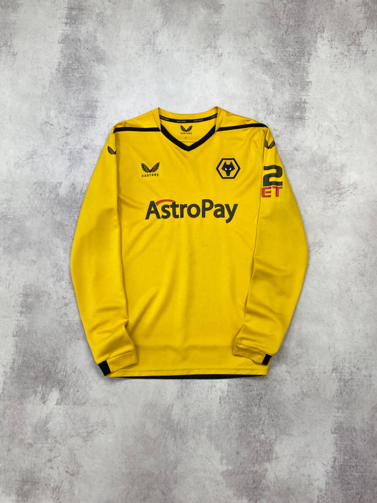 ま*ん様 Castore Wolves ONE PACK Mサイズ 練習着 2022-23 Wolves Castore Pre-Match Shirt (XL)