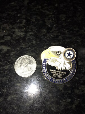 VINTAGE VETERANS REMEMBERED NORTH DAKOTA MAVIS GOODROAD Pin Pinback RARE