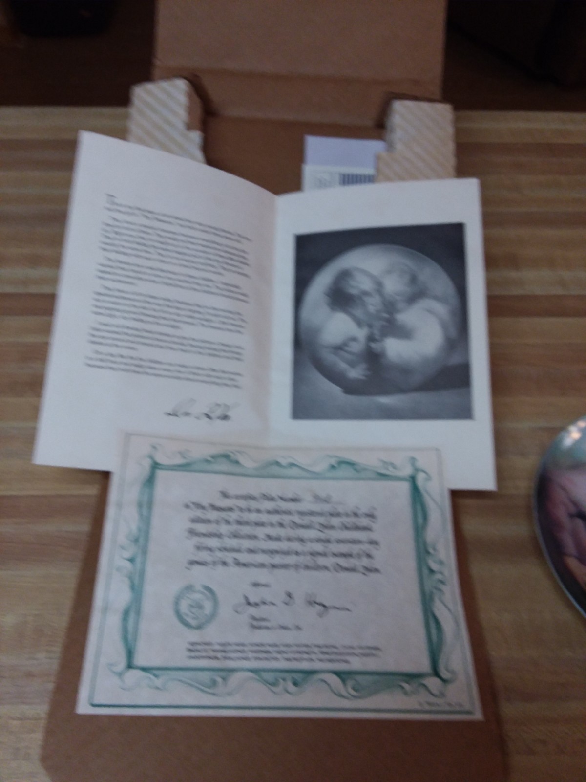 “Tiny Treasures” Collector Plate By Donald Zolan Pemberton & Oakes 1988