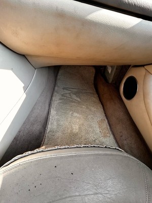 image 17 of interior