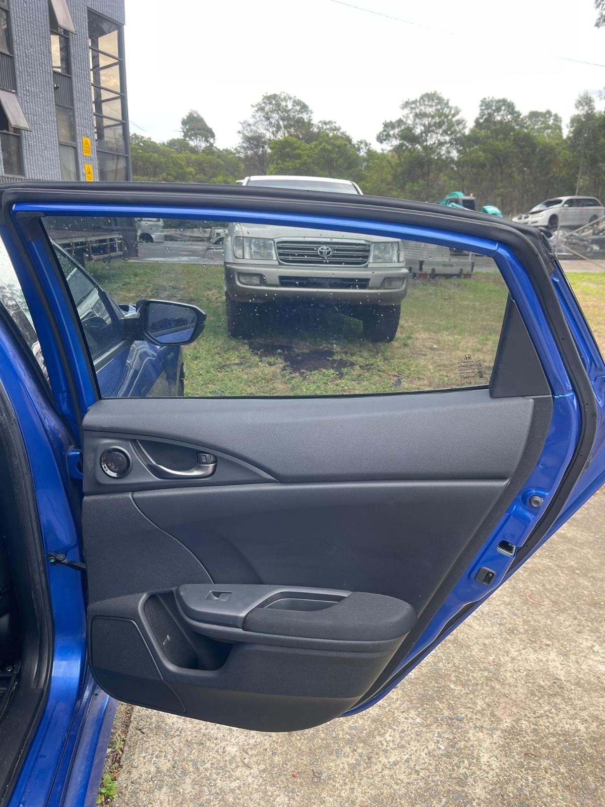 HONDA CIVIC 10TH GEN 05/2016-08/2021 WASHER BOTTLE VTi/VTi-S/VTi-L/RS/VTi-LX, - thumbnail 3