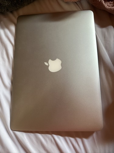 Apple Macbook Air 11