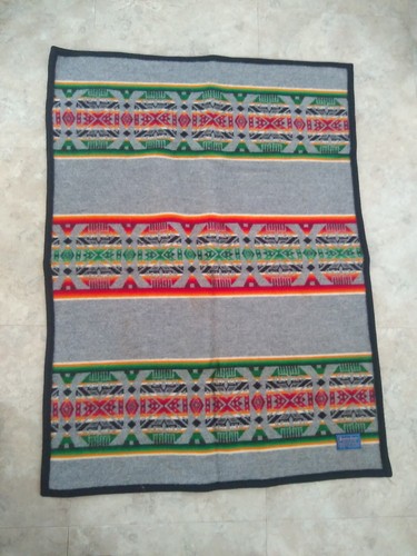 アウトドア寝具 Pendleton Beaver State Indian Blanket s-l400.jpg