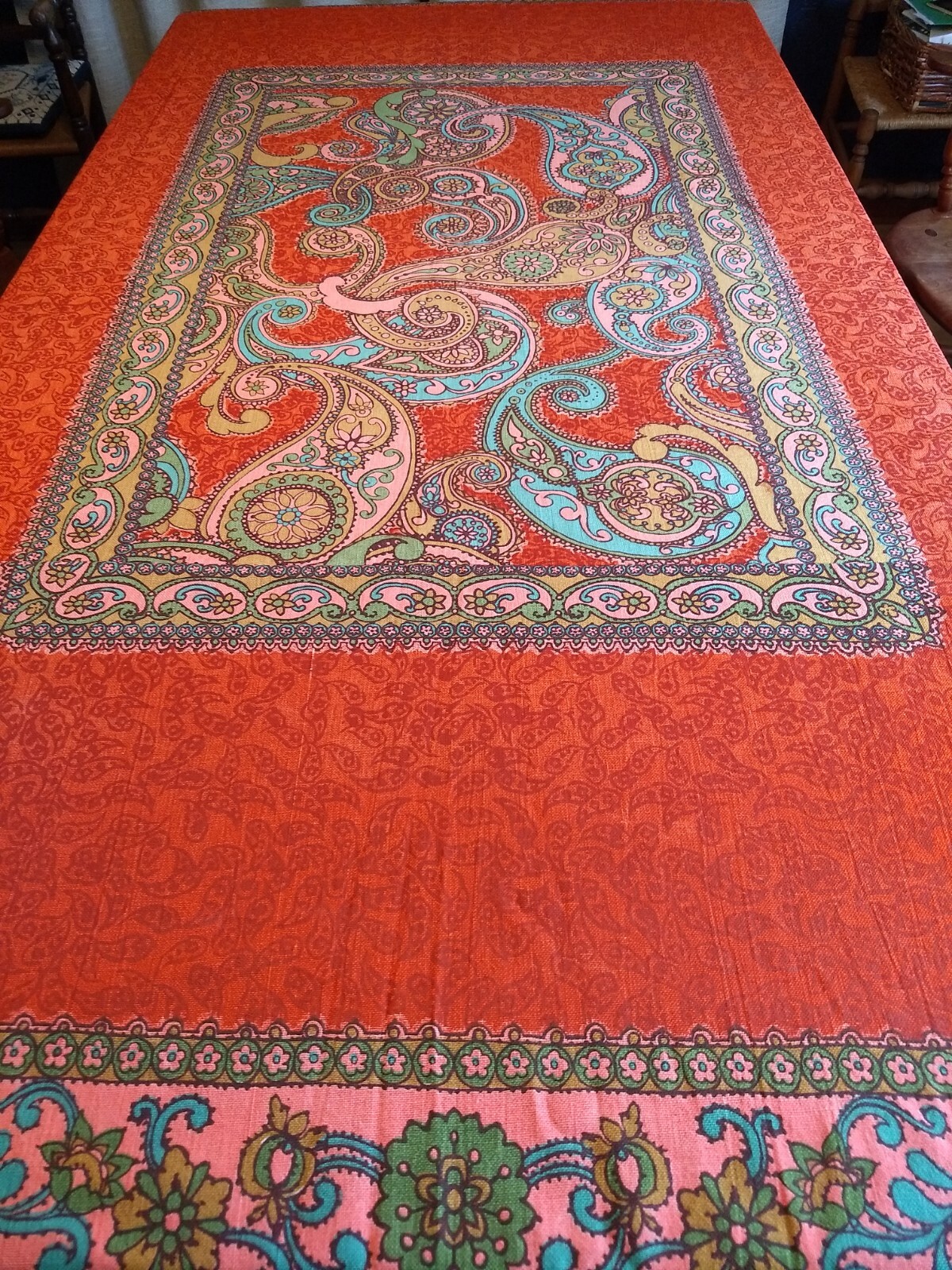 Vintage 1960s /70s Bedspread Coverlet Twin 80