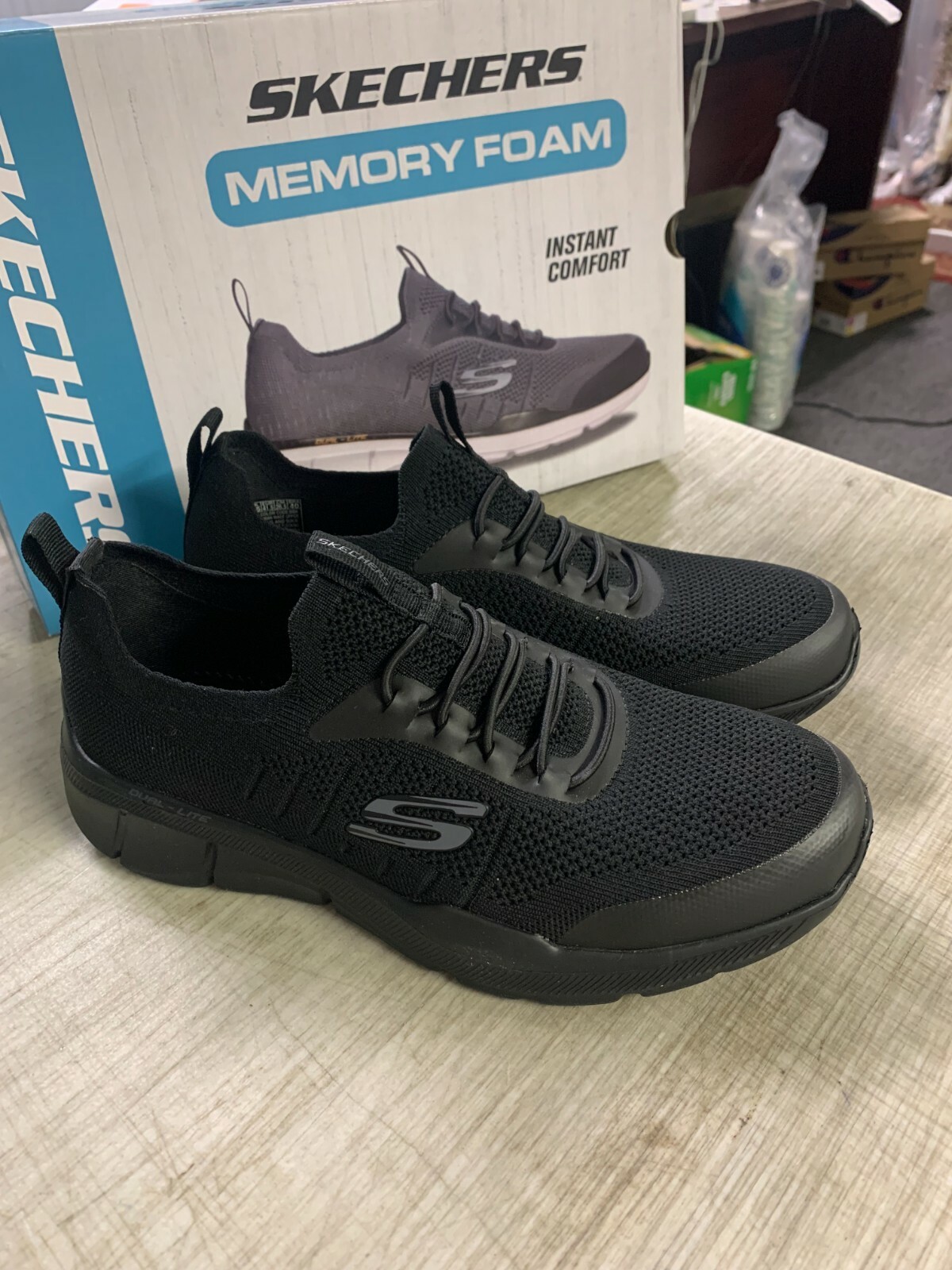 Athletic shoes Memory Foam Stretch Fit 