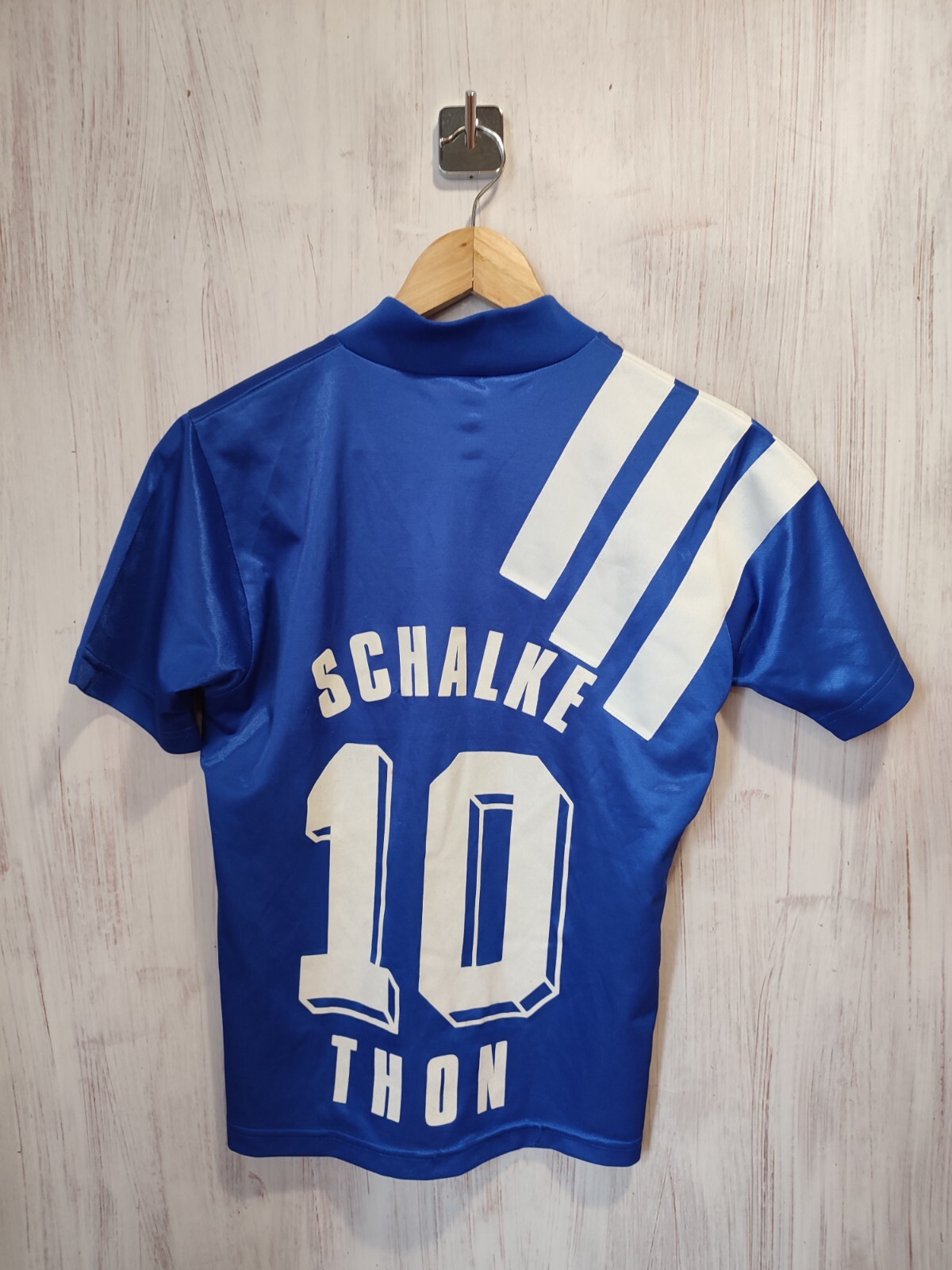 adidas FC Schalke 04 99/00ホームシャツLサイズ未使用品 FC Schalke 04 1998 - 2000 Home Shirt football Adidas #10