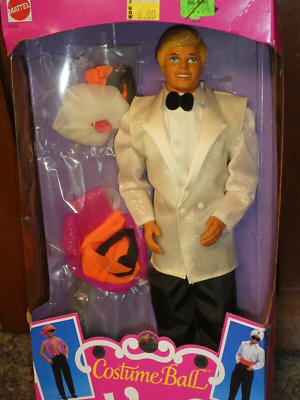 1990 COSTUME BALL KEN OUTSTANDING FASHION FACTORY SEALED IN