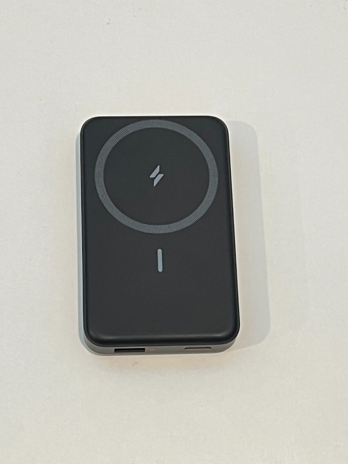 Anker 633 Magnetic Wireless Battery (MagGo) Portable Charger - Black USED | eBay Anker 633 Magnetic Wireless Battery (MagGo) Portable Charger - Black USED | eBay