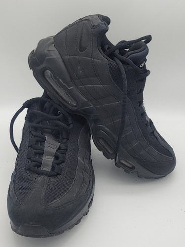 靴 AirMaxplus black NIKE公式】ナイキ エア マックス 95 エッセンシャル メンズ