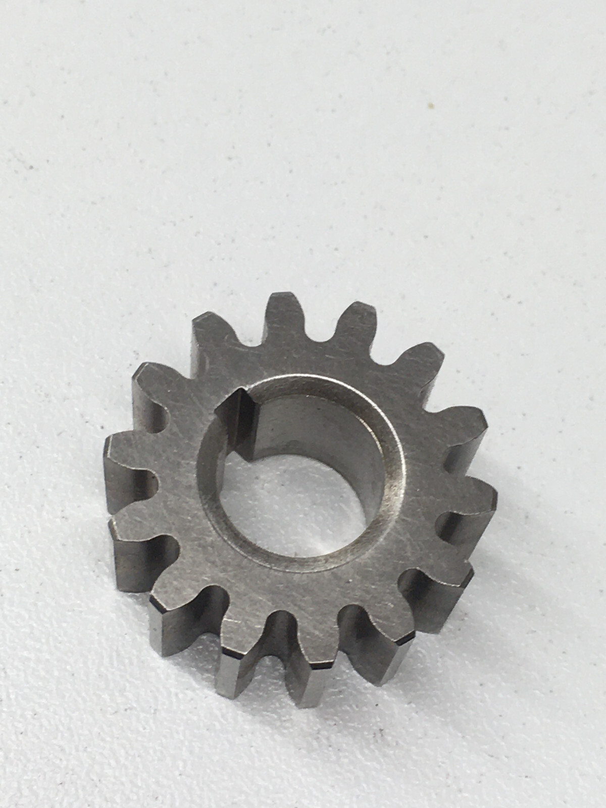 k NOS OEM Genuine Harley Davidson Oil Pump Gear P/N 26328-74