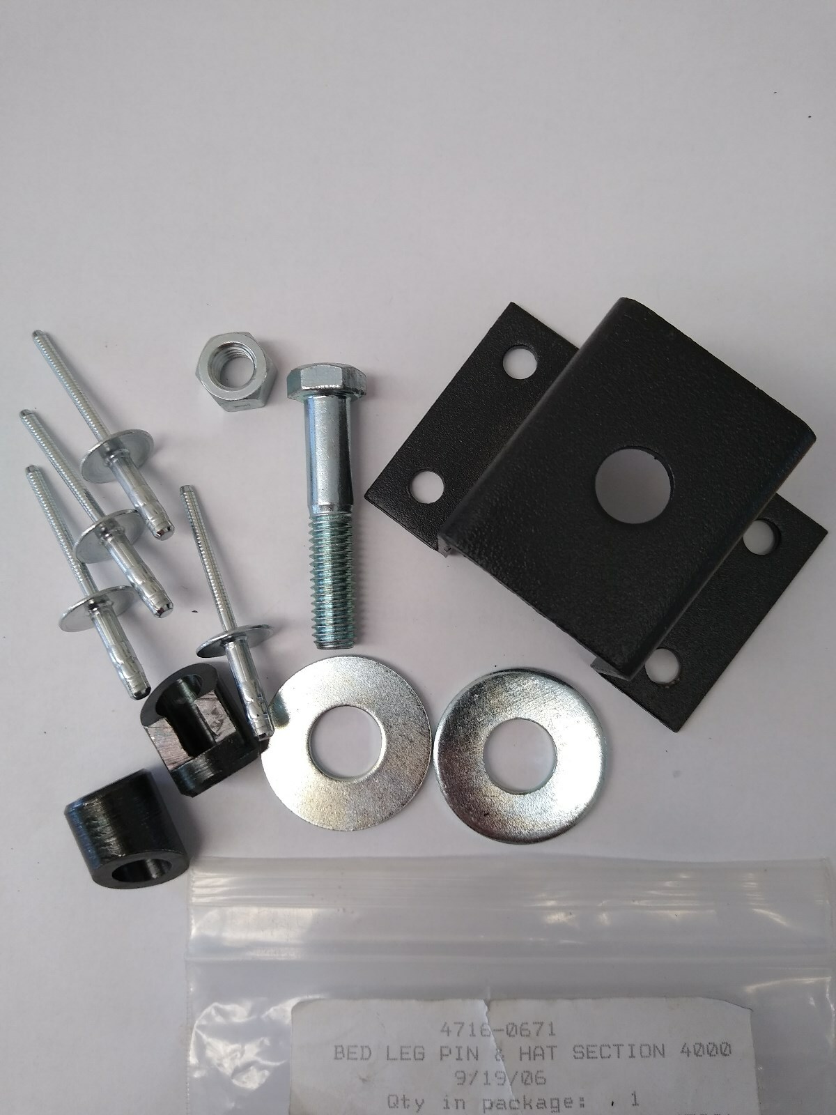 Купить Экстерьер COLEMAN POP UP CAMPER BED sUPpoort BRACKET в интернет