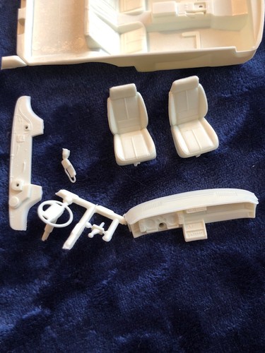 AMT/ERTL CHEVY CAMARO Z-28 JUNKYARD ONLY -  INTERIOR ONLY- NEW MODEL PARTS