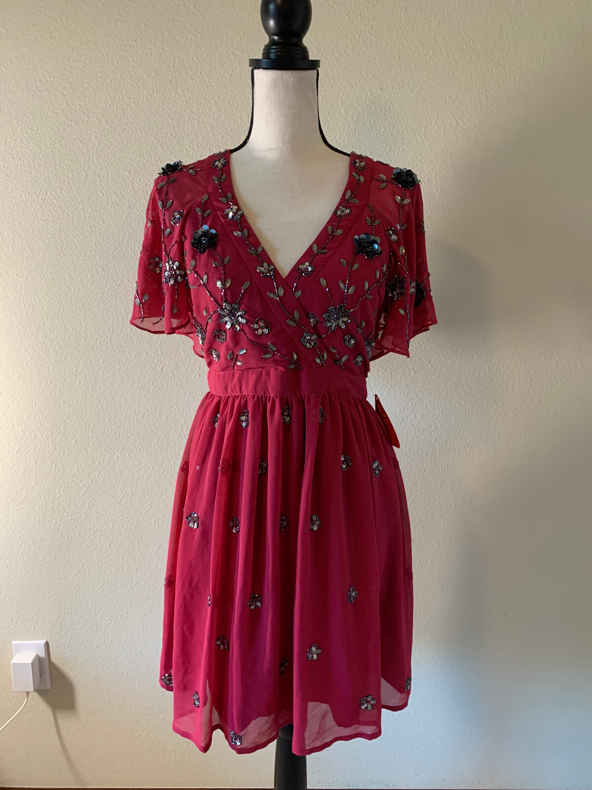 NWT FROCK & FRILL Women Size 10 (US Size 6) Pink Embellished NWT FROCK & FRILL Women Size 10 (US Size 6) Pink Embellished