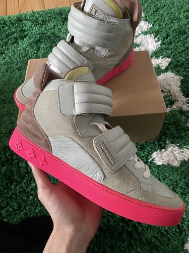 Louis Vuitton LV Trainer Sneaker Beige. Size 07.5