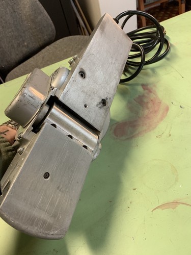 Skil 100 Planer: 5.5 Amps, Short Base