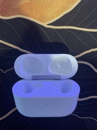 Apple AirPods 3rd Generation Wireless In-Ear Headset - White Apple AirPods 3rd Generation Wireless In-Ear Headset - White