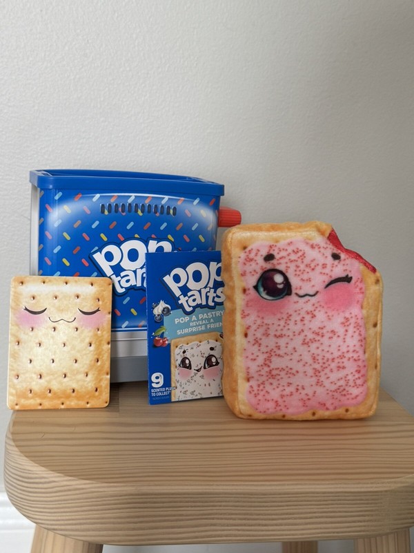NEW Cookeez Makery Pop Tarts Toasty Treatz Toaster Scented plush