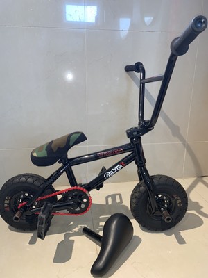 Rocker&nbsp;3+ Vader Black Red&nbsp;Pro Custom Upgrades Mini BMX Bike Very Rare.