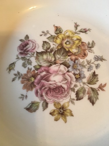 9 Cunningham Pickett Homer Laughlin 8.25” Soup Cereal Bowls Stratford  Gold Trim