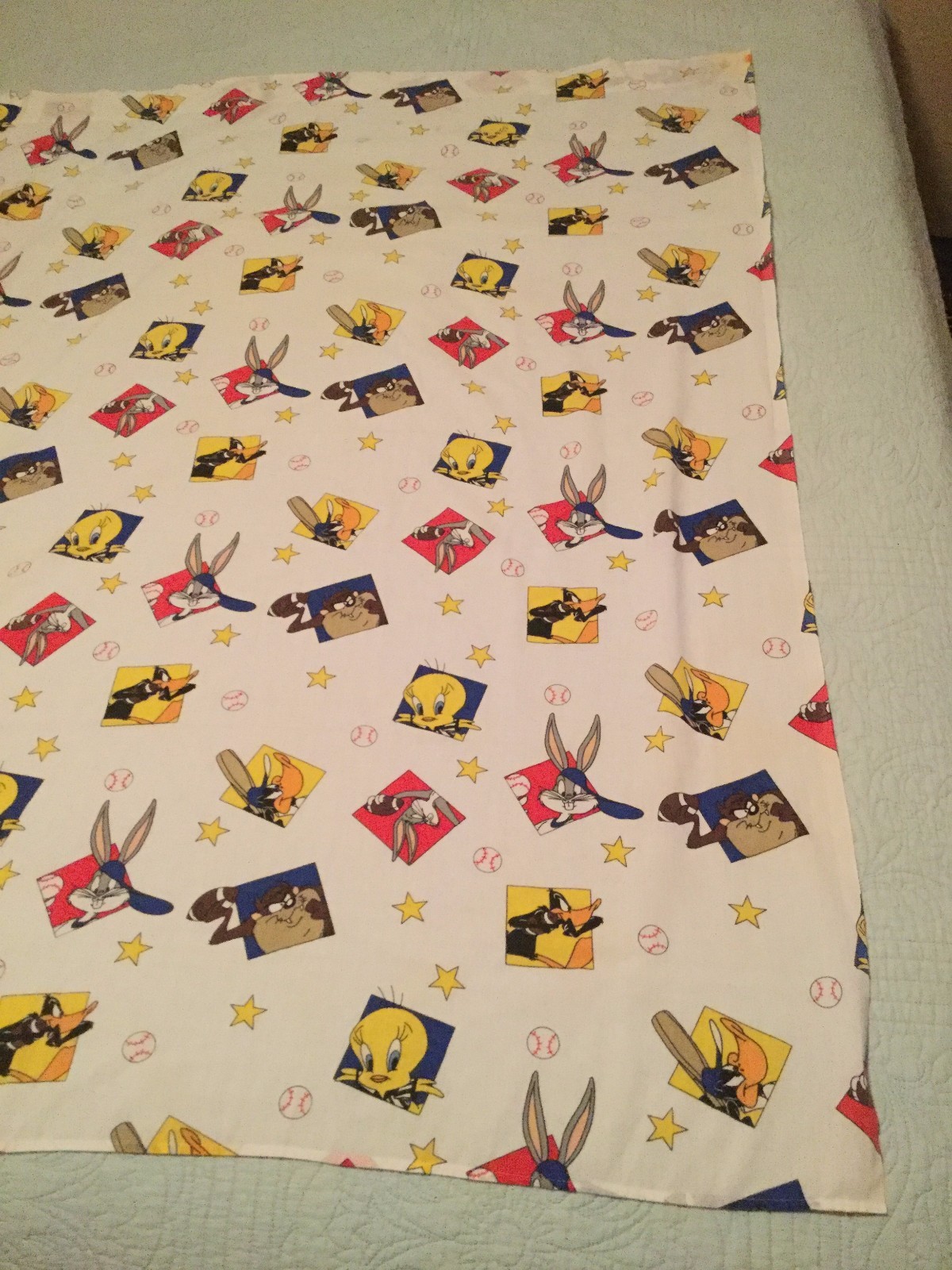 Looney Tunes Crib Toddler Flat Bed Sheet Bugs Bunny Tweety Daffy Fabric Vintage