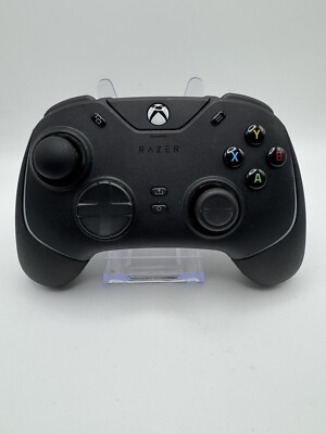 Razer Wolverine V2 Chroma Controller - Black