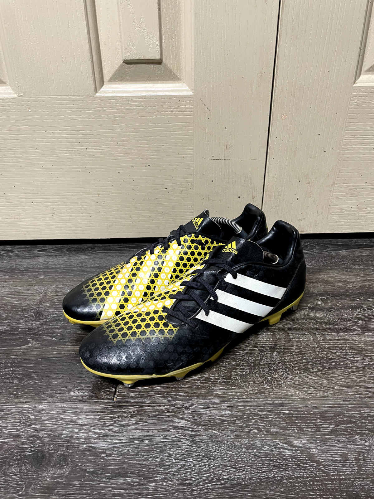 Mens Adidas Size US 12 Football Boots