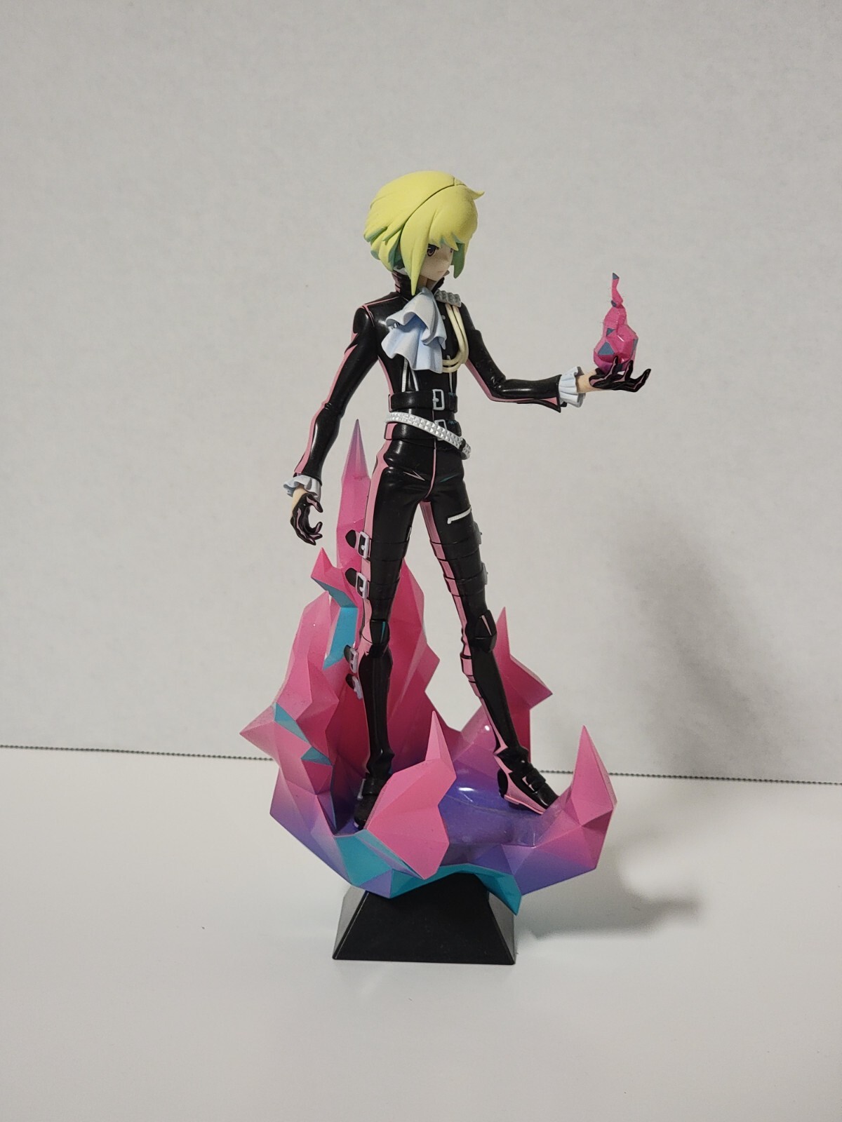 KOTOBUKIYA LIO FOTIA フィギュア 61L7HjQogqL._UF350,350_QL80_.jpg