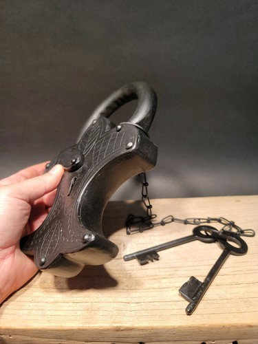 Large 9 1/2" Antique Vintage Style Cast Iron Padlock Lock & Key