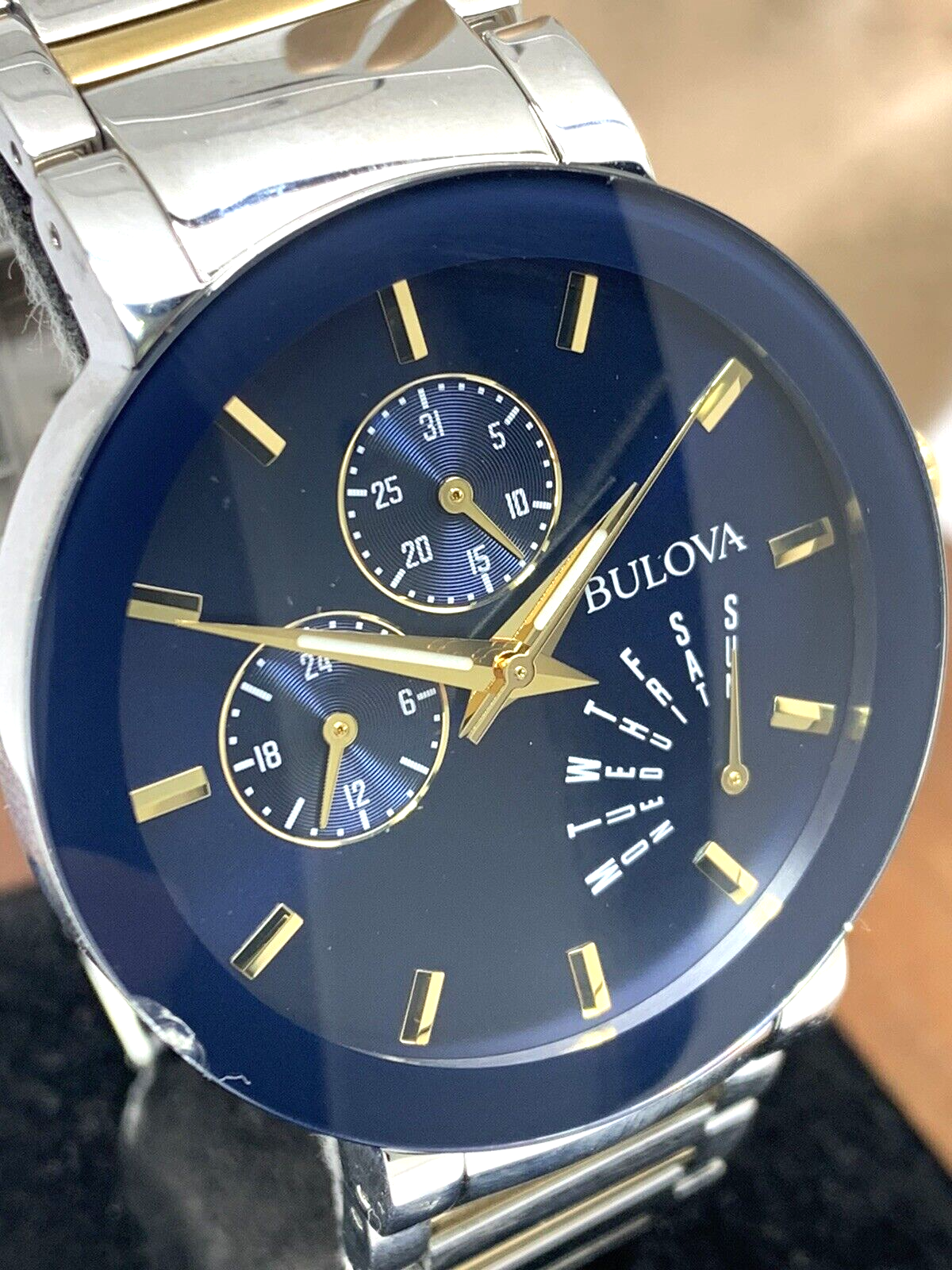 Bulova Men s Watch 98C123 Quartz Blue Dial Two Tone Stainless Steel 40mm CHIP 18 090 204351459477