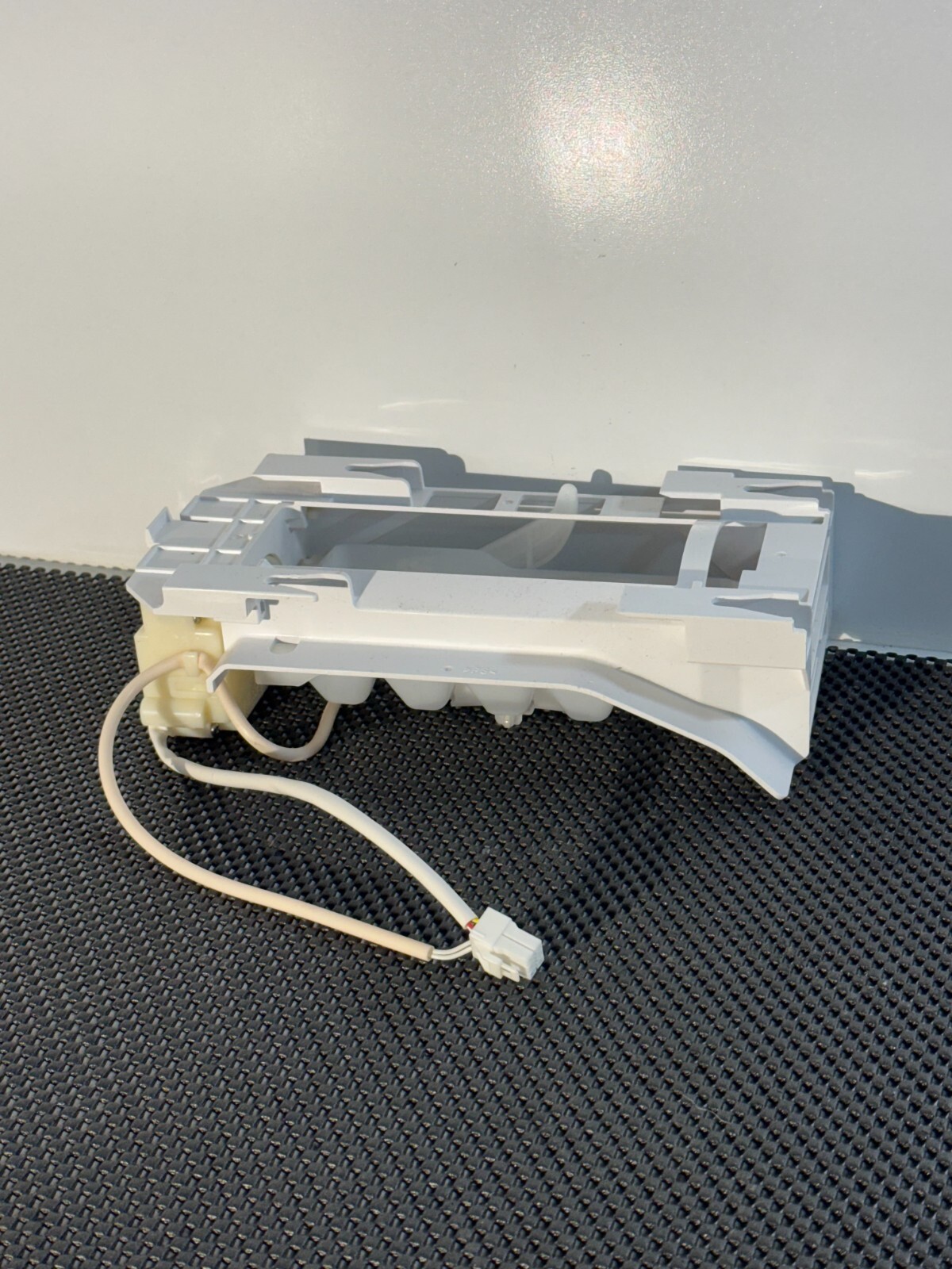 Frigidaire Ice Maker Assembly OEM, NTGZ024Z01 | eBay