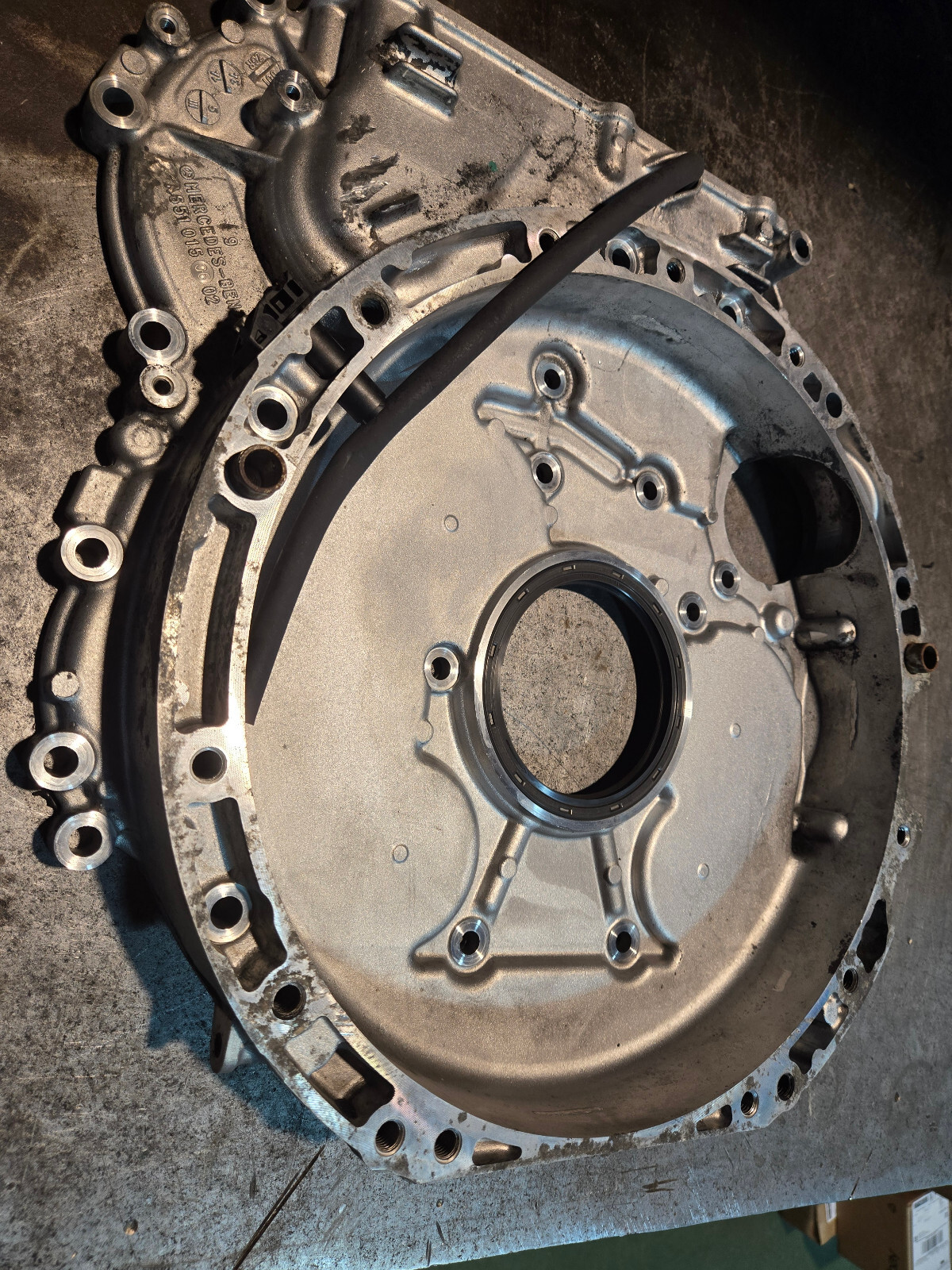 Mercedes-Benz OM651 control housing cover A6510150602 A6510150802 - Picture 2 of 10