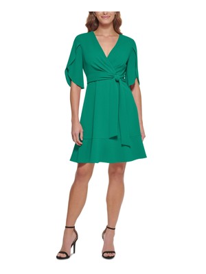 

Женское зеленое платье DKNY из крепа с вырезом под горло с оборками и рукавами-лепестками + расклешенное платье, Зеленый