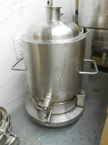 MILLIPORE CES4520 STAINLESS STEEL JACKETED FILTER HOUSING #2