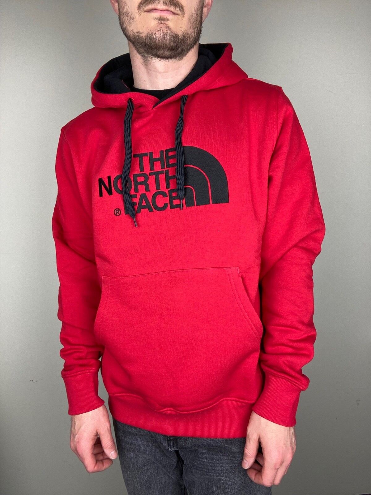 the north face drew peak hoodie red