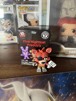Funko Mystery Minis Foxy w/ Sign Vinyl Figure FNAF Five Nights at Freddy's 10th