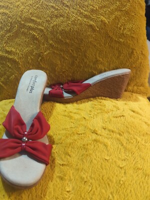 Comfort plus stretchy red wedge heel sandals by Predictions sz 10W NEW Slide-On