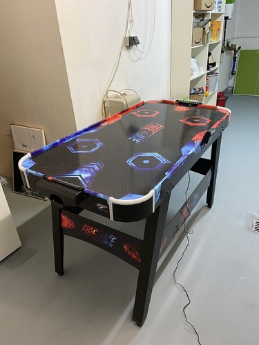 Airhockey Tisch