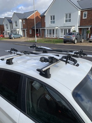 Thule Rapid System 753 On Flush Roof Rails Youtube