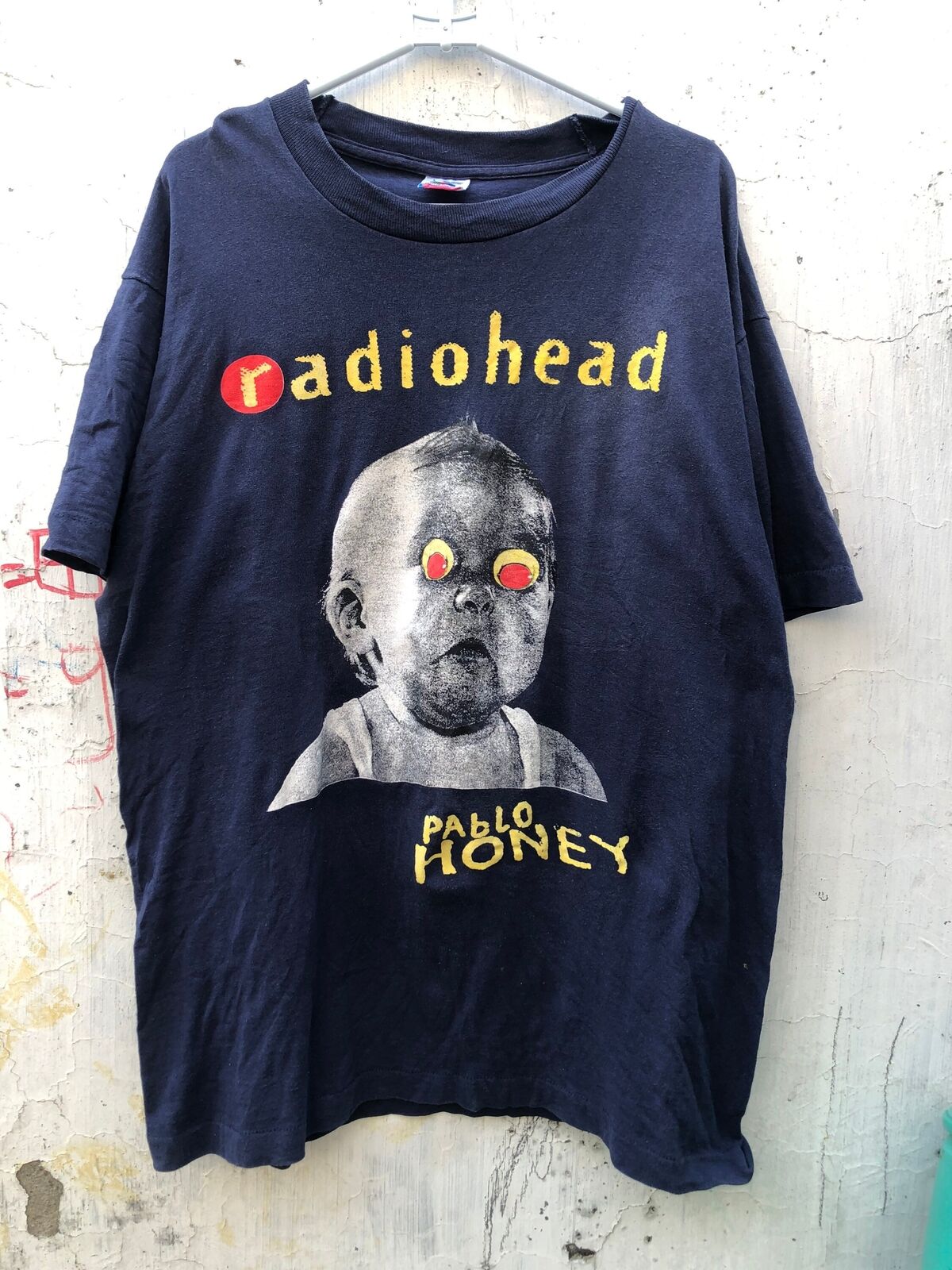 Radiohead Pablo Honey Retro Style Reprint T shirt Classic Radiohead Pablo Honey Retro Style Reprint T shirt Classic