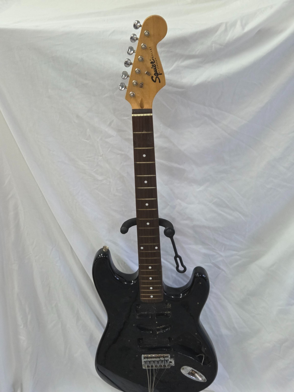 Squier Bullet by Fender Stratocaster – Black – Project Husk