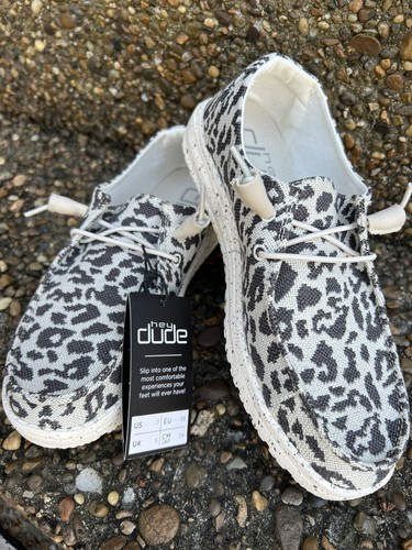 ひぃ Amazon.com | Hey Dude Women's Wendy Woven Cheetah Grey Size