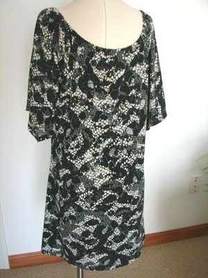 Womens Plus Size Outfit Lot 2Pc.Dress Size 14/16- Silver Tone Necklace