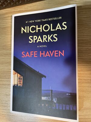 Safe Haven by Nicholas Sparks (2017, Trade Paperback)