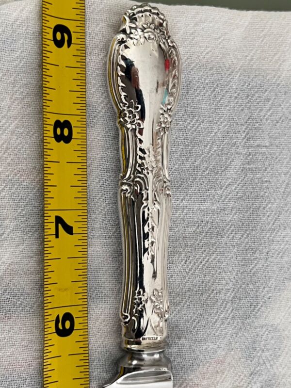 Tiffany & Co Richelieu Sterling Silver 9” blunt dinner knife no monogram